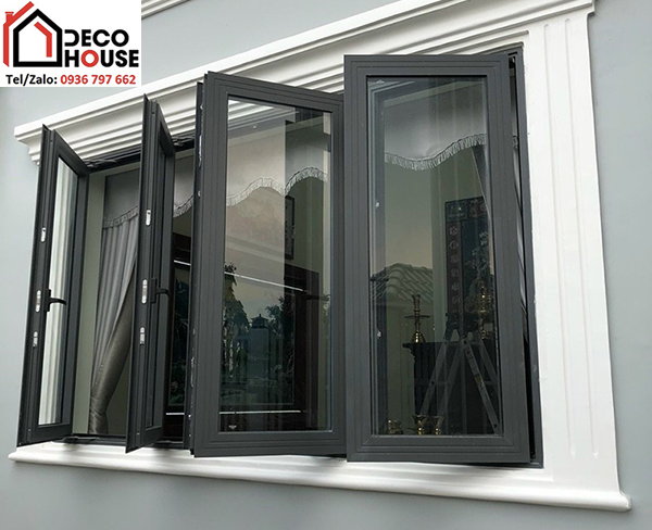 Lắp cửa sổ nh&ocirc;m Việt Ph&aacute;p 4 c&aacute;nh mở quay m&agrave;u đen tại Thanh Tr&igrave;