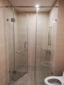 Lắp đặt vách kính phòng tắm tiện nghi tại Yên Hòa, Cầu Giấy, Hà Nội
