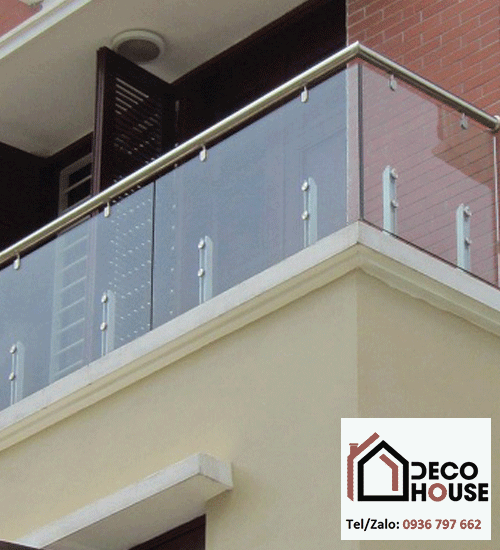 Lan can kính ban công tay vịn inox