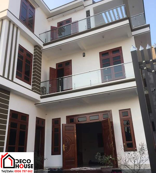 Lan can kính ngoài trời tay vịn inox