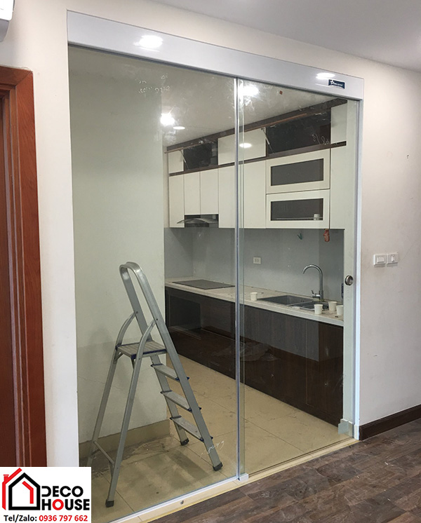 Lắp cửa kính lùa trượt treo tại Hà Nội