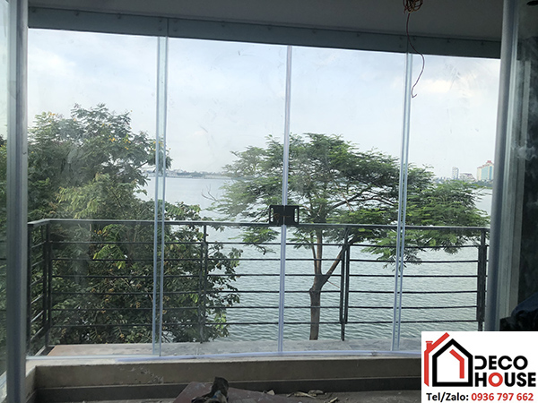 Lắp đặt cửa kính cường lực tại Tây Hồ