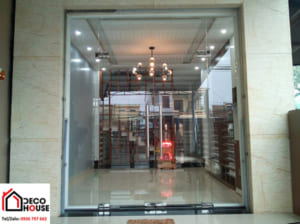 thi công cửa kính cường lực tại Hà Nội