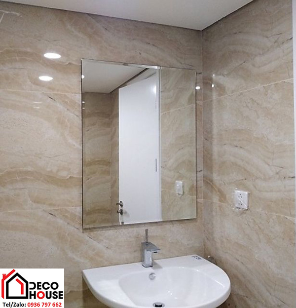 Gương nhà tắm diện tích nhỏ hình chữ nhật