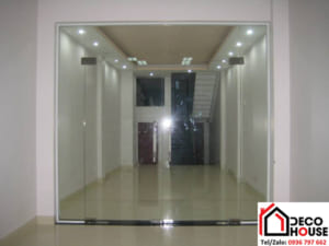 Lắp cửa kính bản lề sàn tại Hà Nội