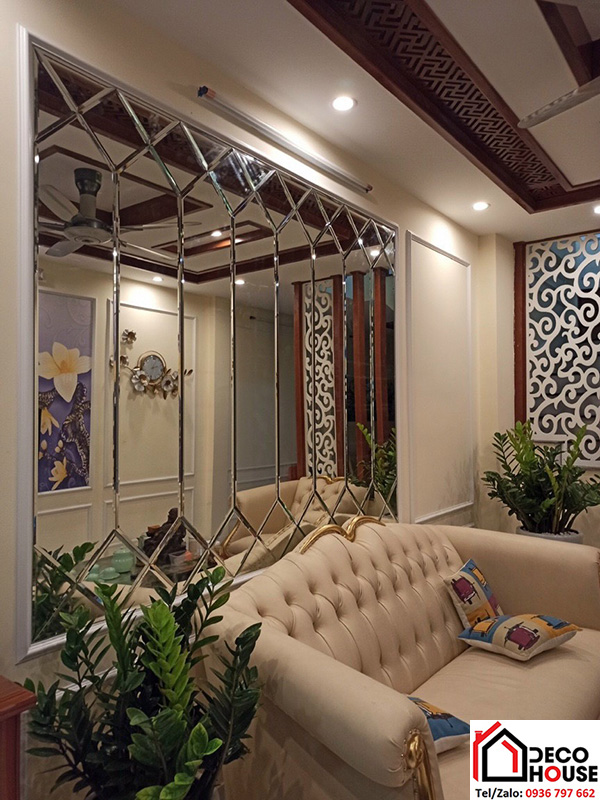 Cắt gương kính ốp phòng khách giá rẻ tại Hà Nội