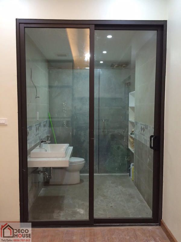 Cửa lùa nhôm Xingfa 2 cánh nhà vệ sinh