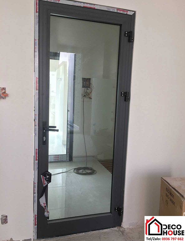 Cửa nhôm Xingfa 1 cánh kính cường lực