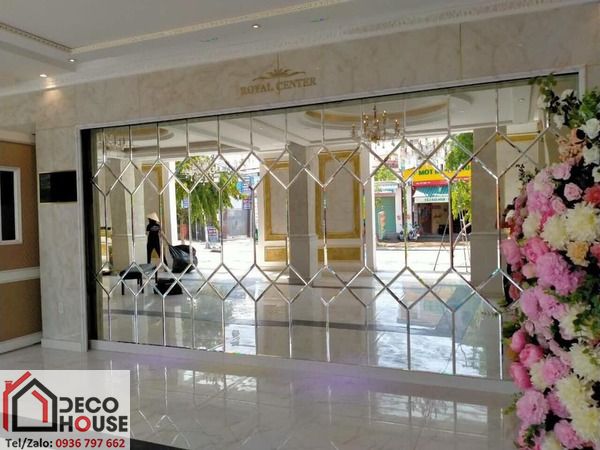 Gương ghép trang trí sảnh tòa nhà